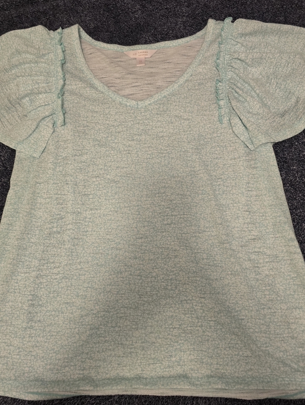 LC Lauren Conrad Medium Mint Green Ruched Puff Sleeve V Neck Blouse